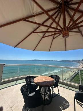 Apartamento alto padrão - Cobertura Duplex pé na Areia